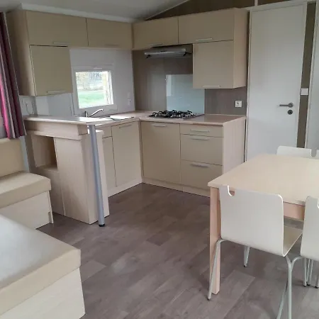 Ecuries Leseigneur - Camping Insolites Bolleville  Exterior photo
