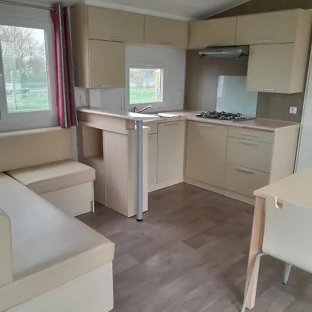 Ecuries Leseigneur - Camping Insolites Bolleville  Exterior photo